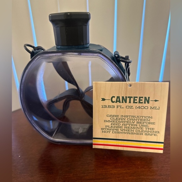 Vivitar Other - BLUE- The Ultimate Vivitar Acrylic Plastic Canteen for Scouts and Hikers!